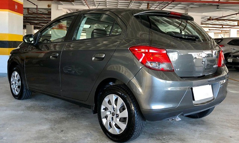 Onix Lt 1.4 2015 - E...