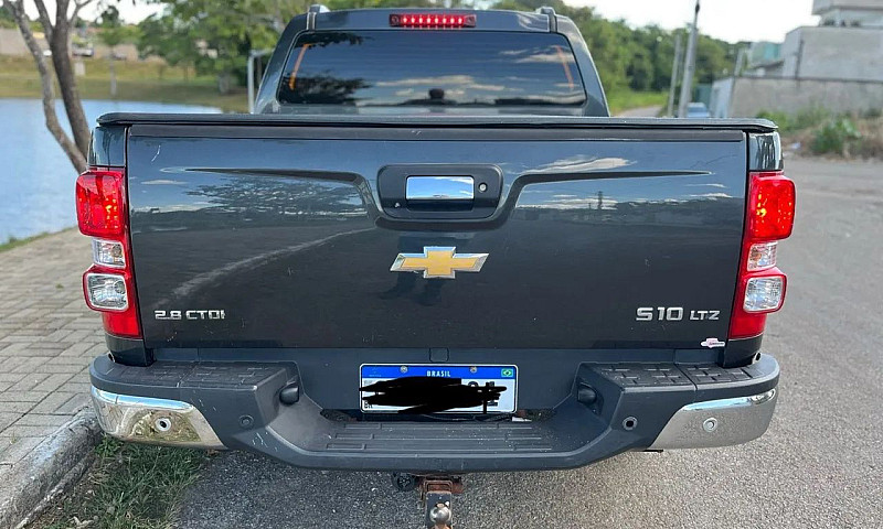 Chevrolet/S-10 Ltz 2...