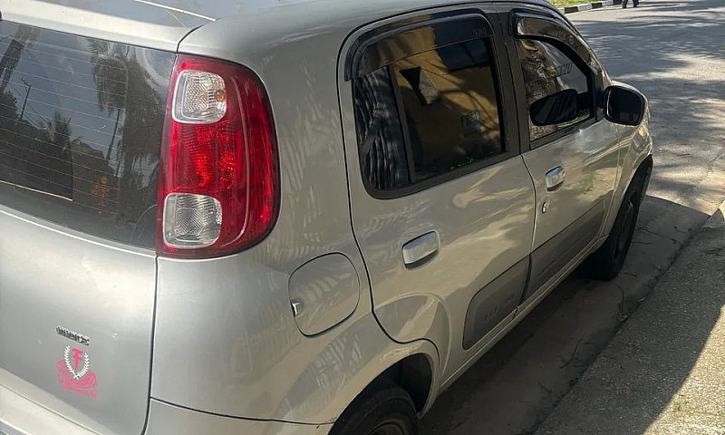 Fiat Uno Vivace Cele...