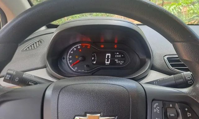 Chevrolet Onix Hatch...