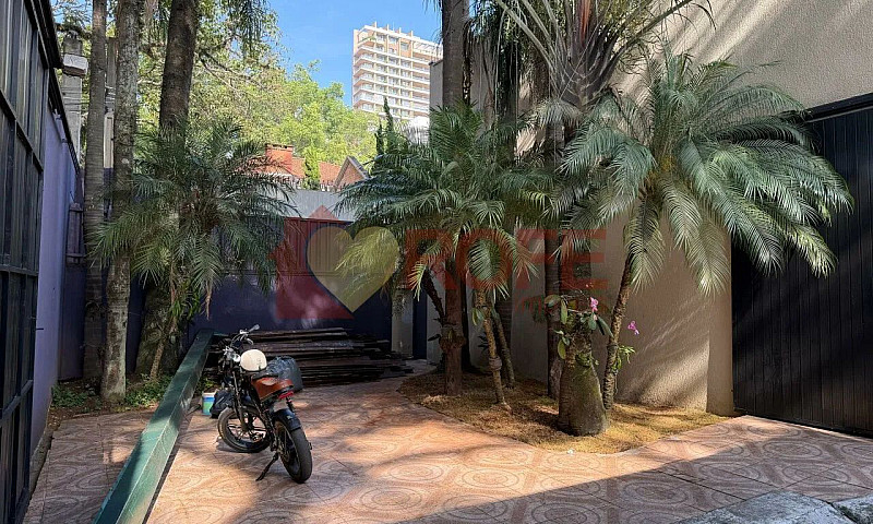 Casa Com 6 Quartos E...