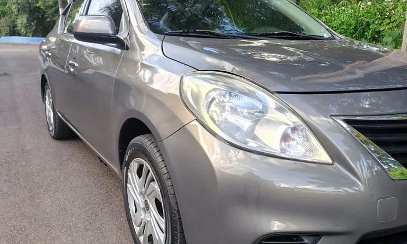 Nissan Versa Sv 1.6 ...