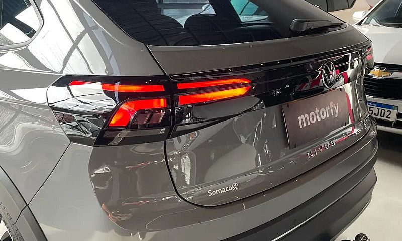 Volkswagen Nivus Hig...