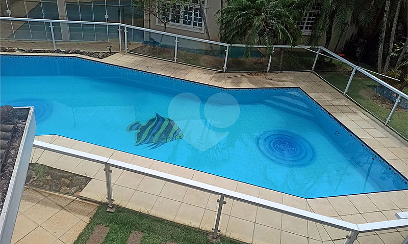 Casa Com 6 Quartos À...