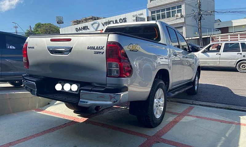 Hilux Srv 2018 Liber...