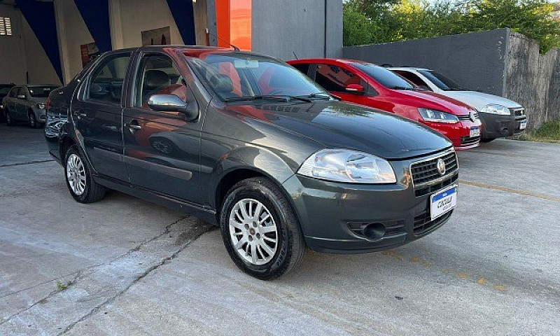 Fiat Siena 2011...