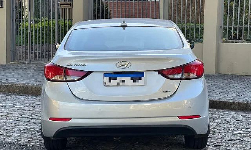  Hyundai Elantra 2.0...