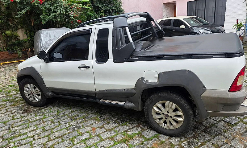 Fiat Strada Adventur...