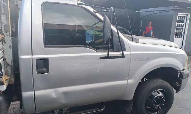 Ford F-4000 2.8 Turb...