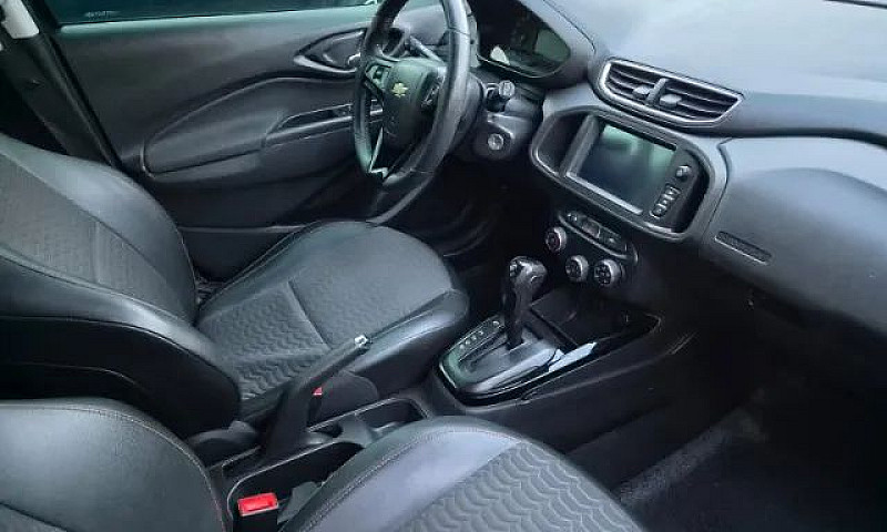 Chevrolet Onix Hatch...