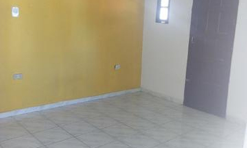 Itapuã Casa Primeiro...