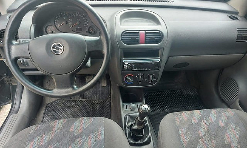 Chevrolet Corsa Seda...