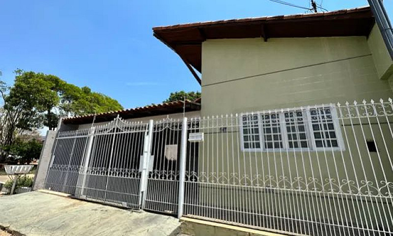 Alugo Casa De 182 M²...