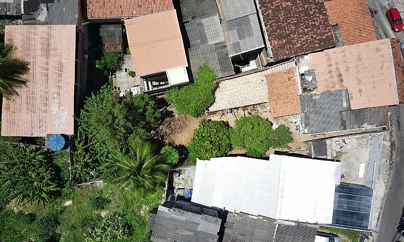 Casas Com Terreno Em...