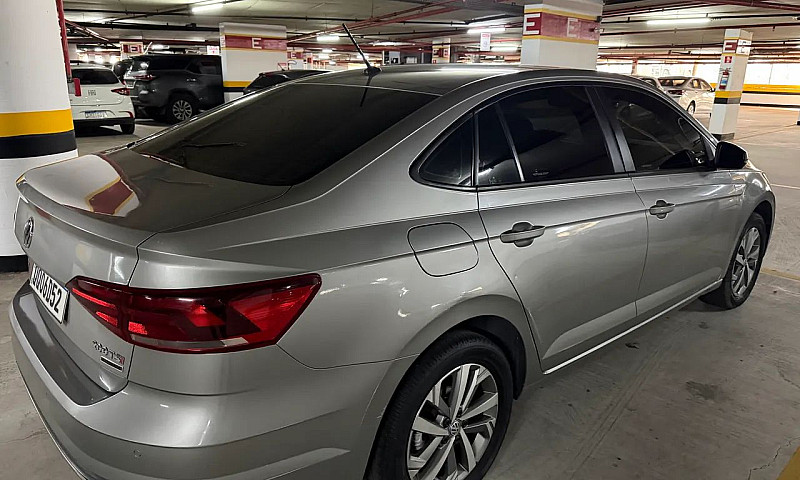 Volkswagen Virtus Co...