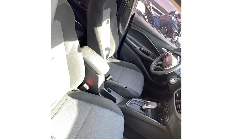 Chevrolet Onix Hatch...