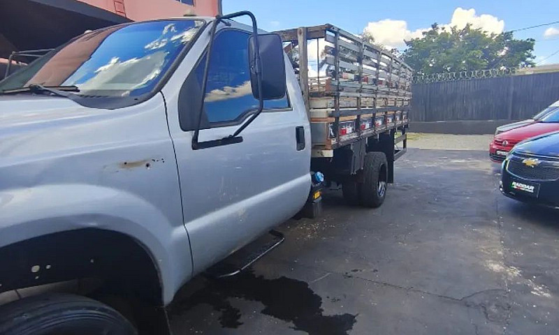 Ford F-4000 2.8 Turb...