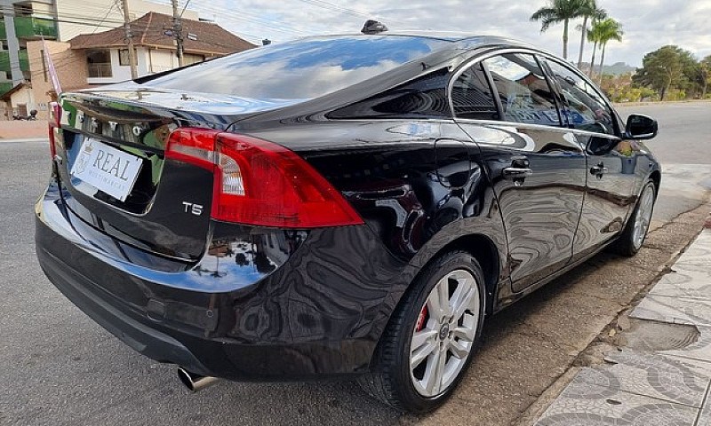 Volvo S60 T5 2011 Ra...
