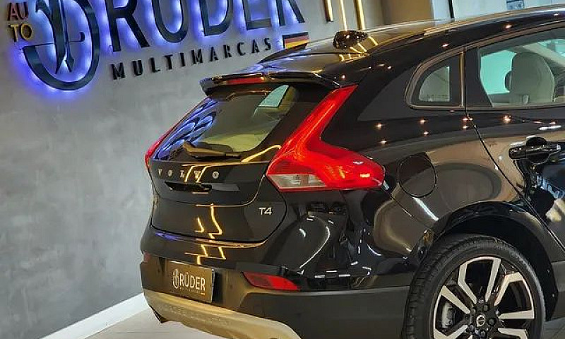 Volvo V40 T4 Cross C...