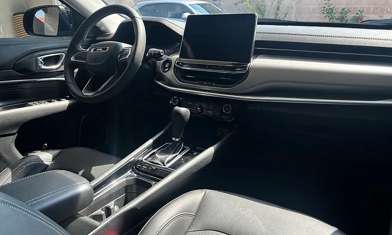 Jeep Compass Long. T...