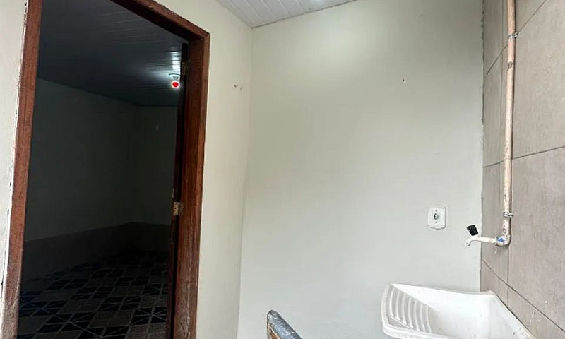 Casa Na Estrada Da S...