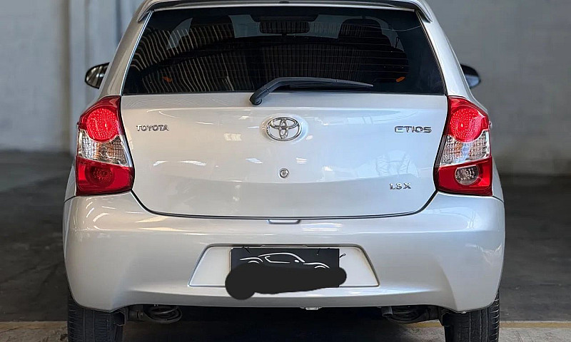 Toyota Etios X 1.3 F...
