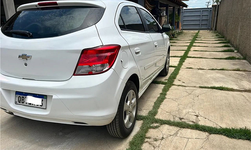 Chevrolet Onix Hatch...