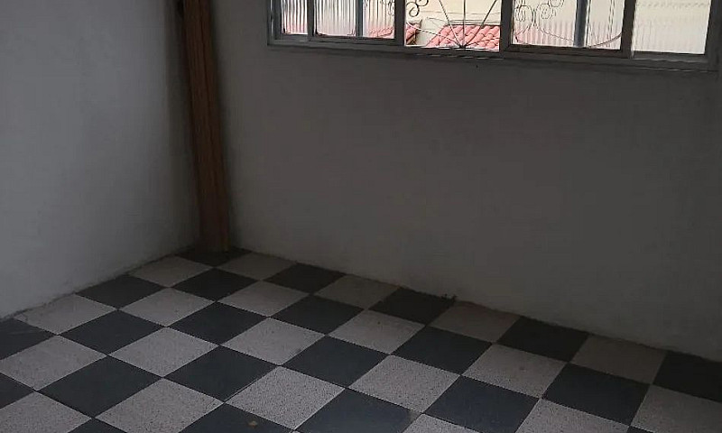 Alugo Casa Pequena ...