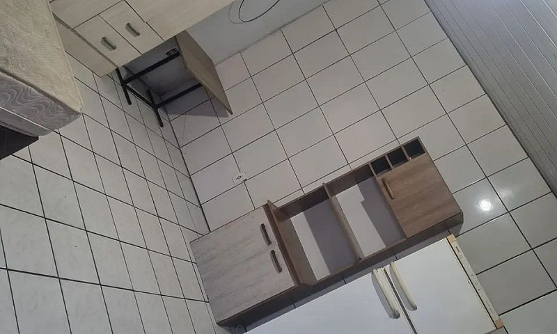 Alugo Kitnet Mobilia...