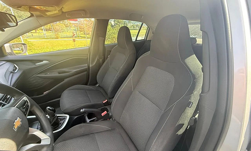 Chevrolet Onix Hatch...