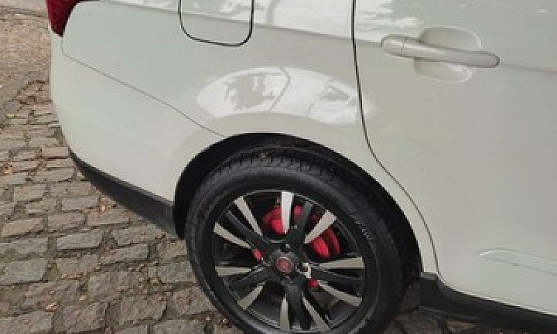 Grand Siena 1.4 8V C...