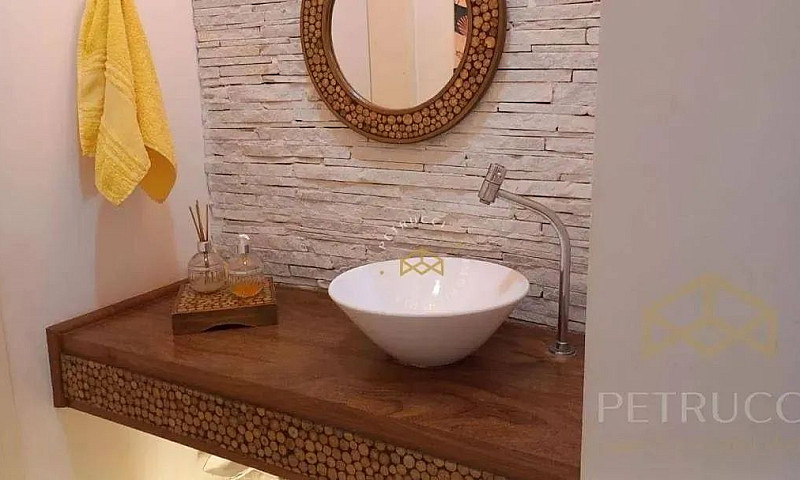 Casa Com 5 Dormitóri...