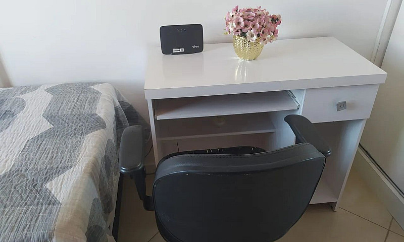 Quarto Para Moças Ex...