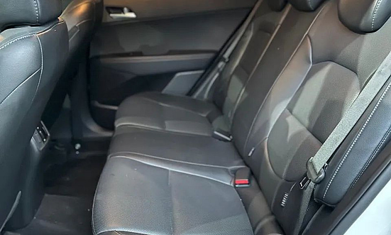 Hyundai Creta Presti...