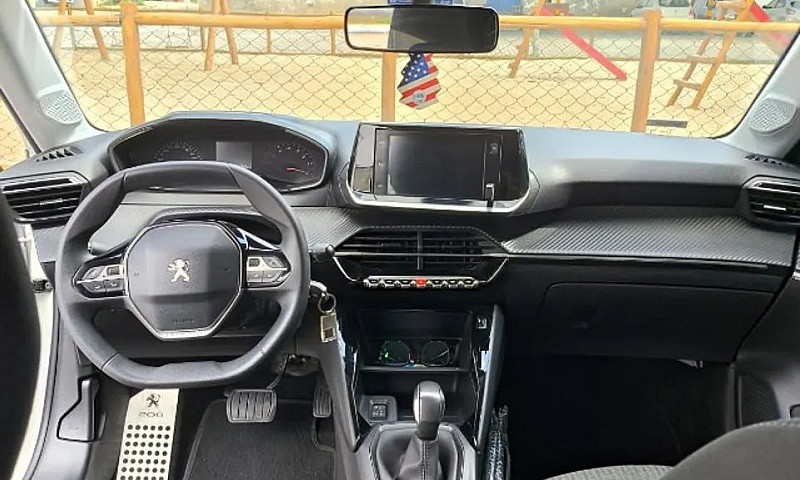 Peugeot 208 Active 1...