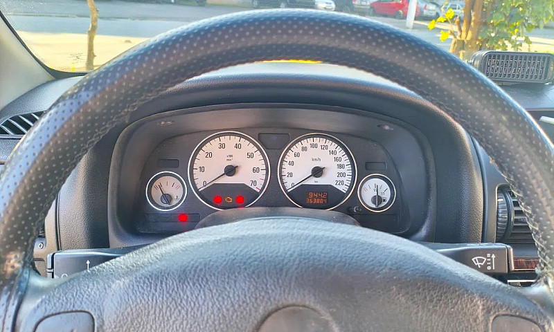 Chevrolet Astra Sed....