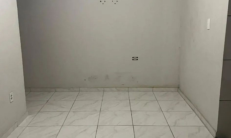 Alugo Casa Inhoaíba/...