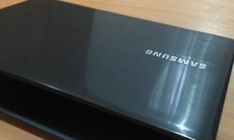 Notebook Samsung I30...