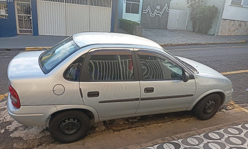 Chevrolet Classic 20...