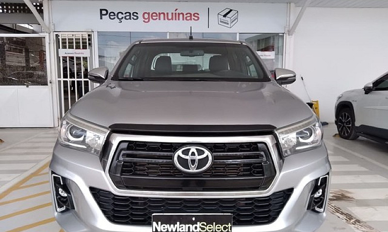 Toyota Hilux 2.8 Srx...