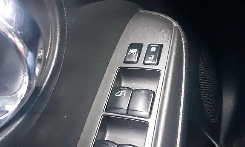 Nissan Versa Sl 1.6 ...