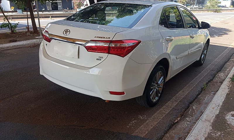 Toyota Corolla Xei 2...
