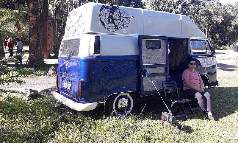 Volkswagen Kombi Fur...