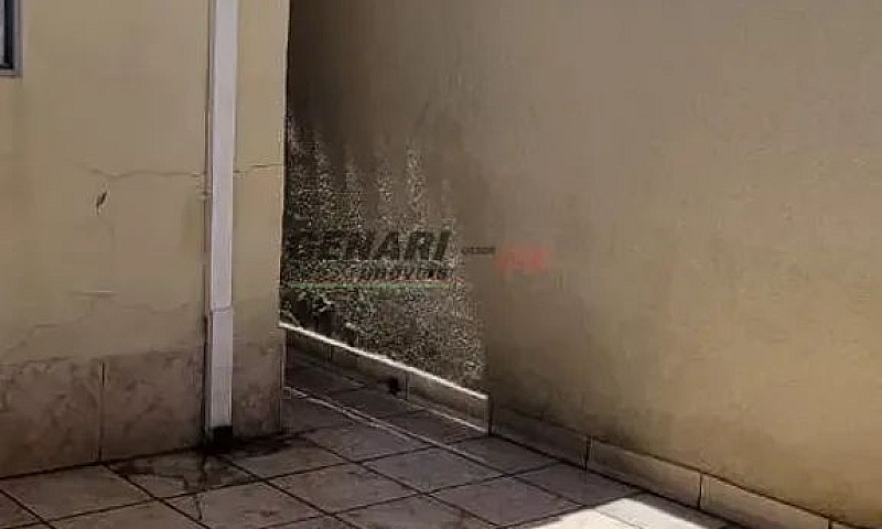 Casa Com 2 Quartos À...