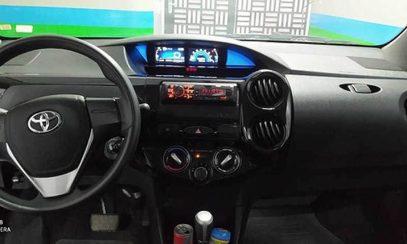 Toyota Etios Automát...