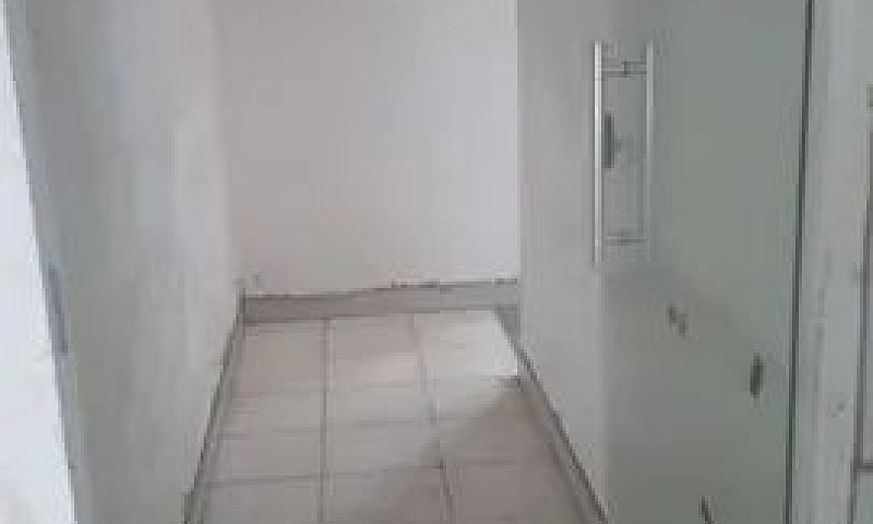 Aluga-Se Apartamento...