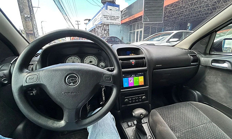 Chevrolet Astra Adva...