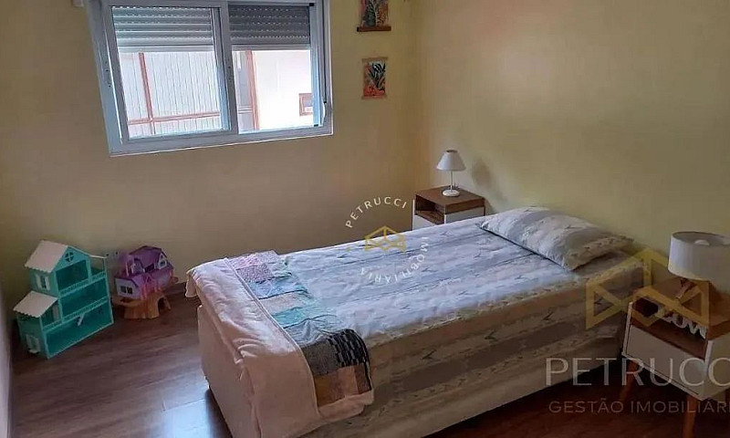 Casa Com 5 Dormitóri...