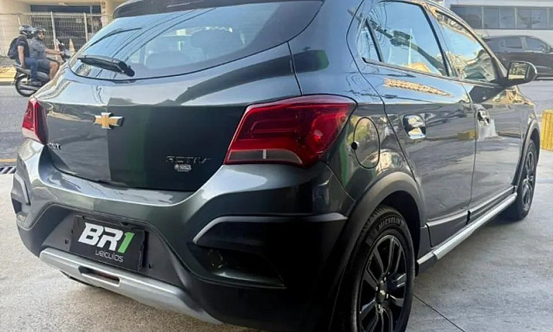 Chevrolet Onix Activ...