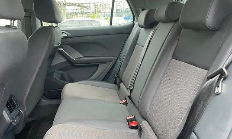 Volkswagen T-Cross 1...